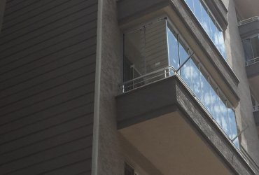 ŞAHİN YAPI CAM BALKON DEMONTE CAM BALKON İLE TÜRKİYE GENELİNE HİZMETE BAŞLAMIŞTIR.